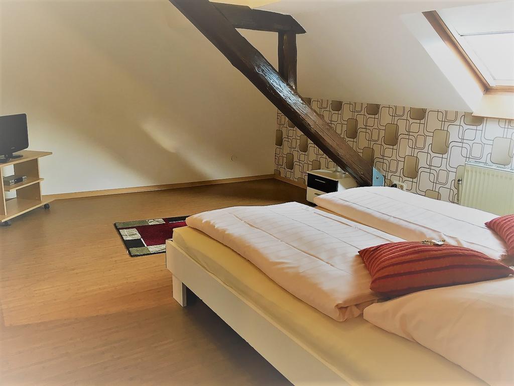 Moselhotel Ludwigs Kowerich Bagian luar foto
