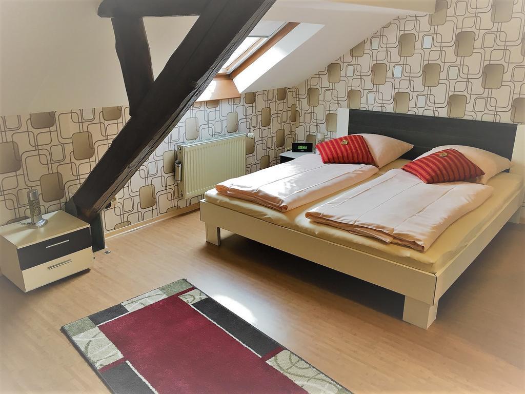 Moselhotel Ludwigs Kowerich Bagian luar foto