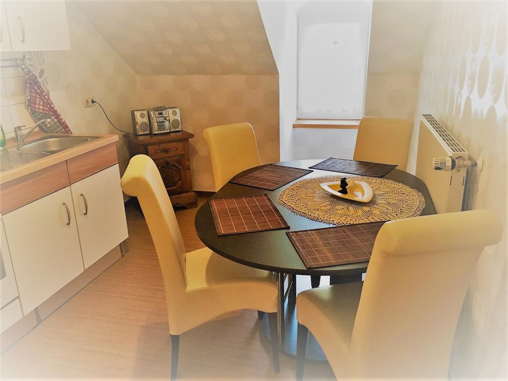 Moselhotel Ludwigs Kowerich Bagian luar foto